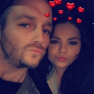 Meet your Posher, Larissa